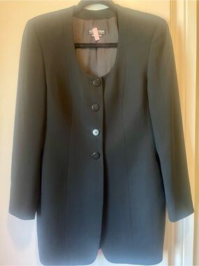 Vintage Giorgio Armani Women's Black Long Blazer Size 40